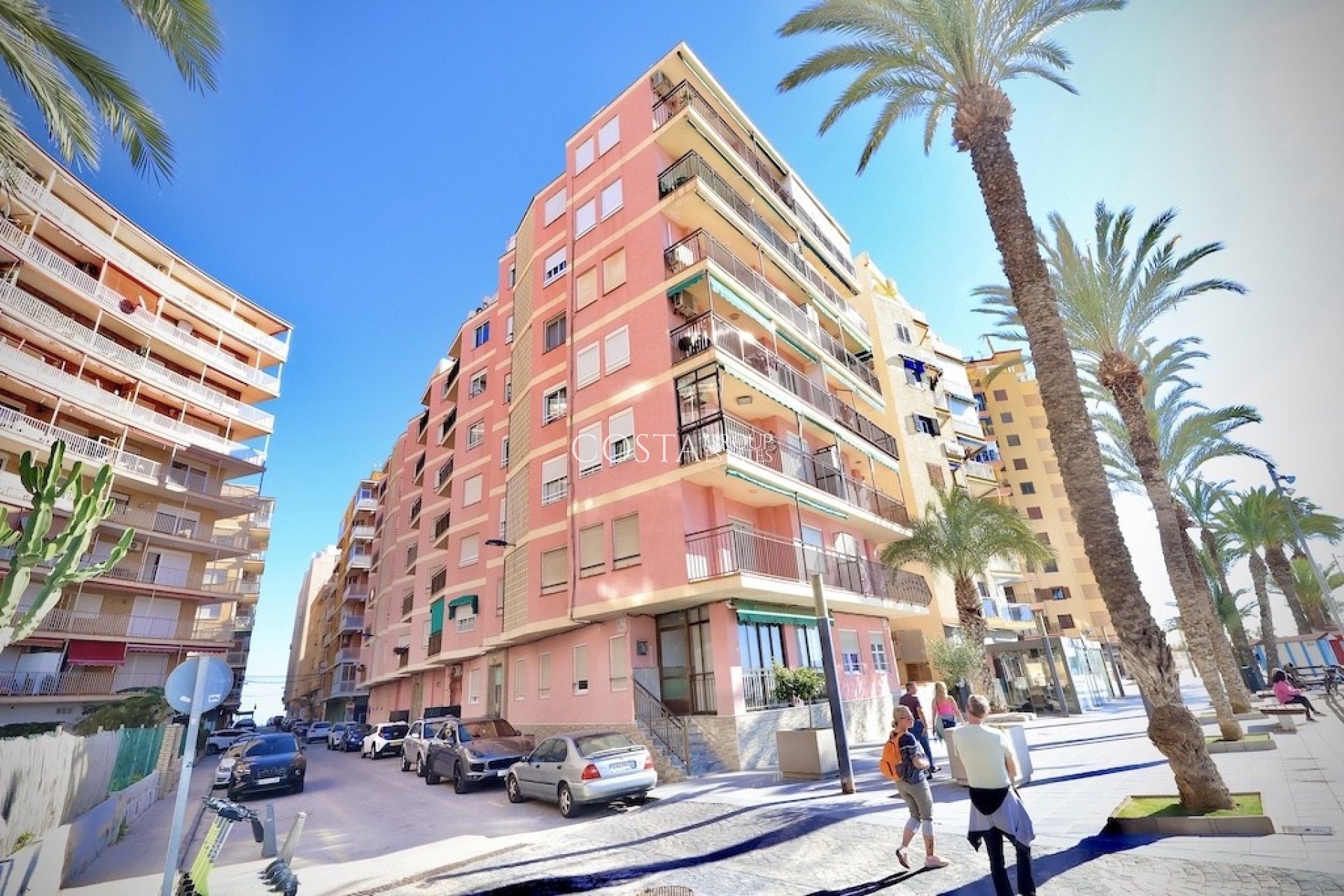 Resale - Apartments -
Torrevieja - Playa del Cura