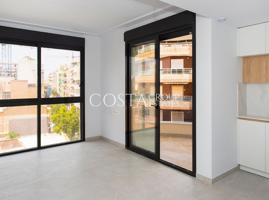 Resale - Apartments -
Torrevieja - Playa del Cura