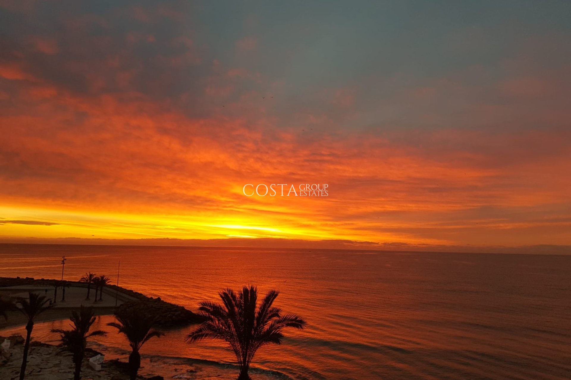 Resale - Apartments -
Torrevieja - Playa del Cura