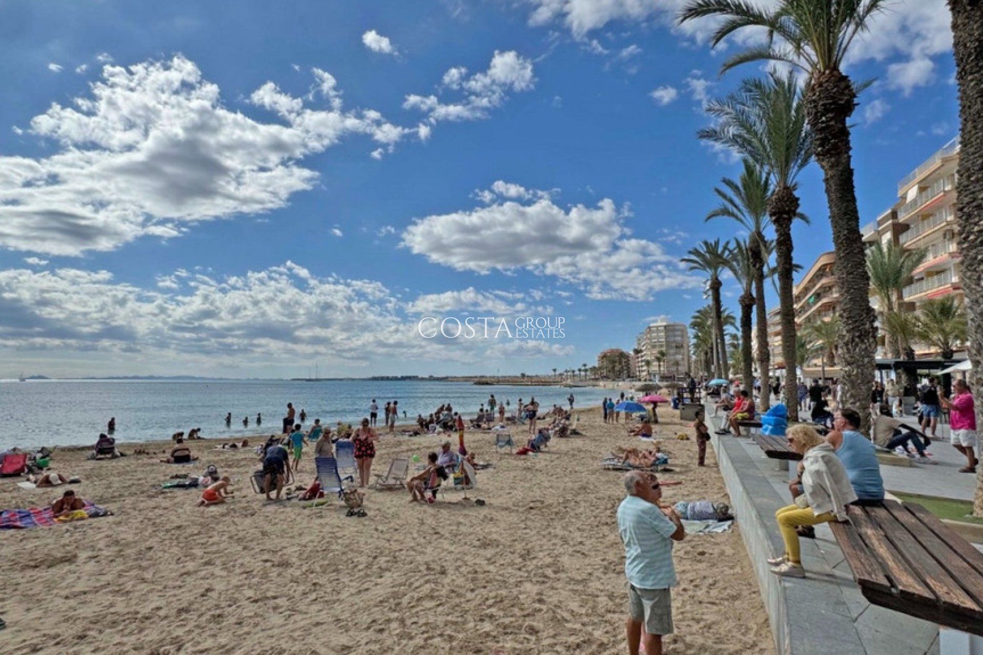 Resale - Apartments -
Torrevieja - Playa del Cura