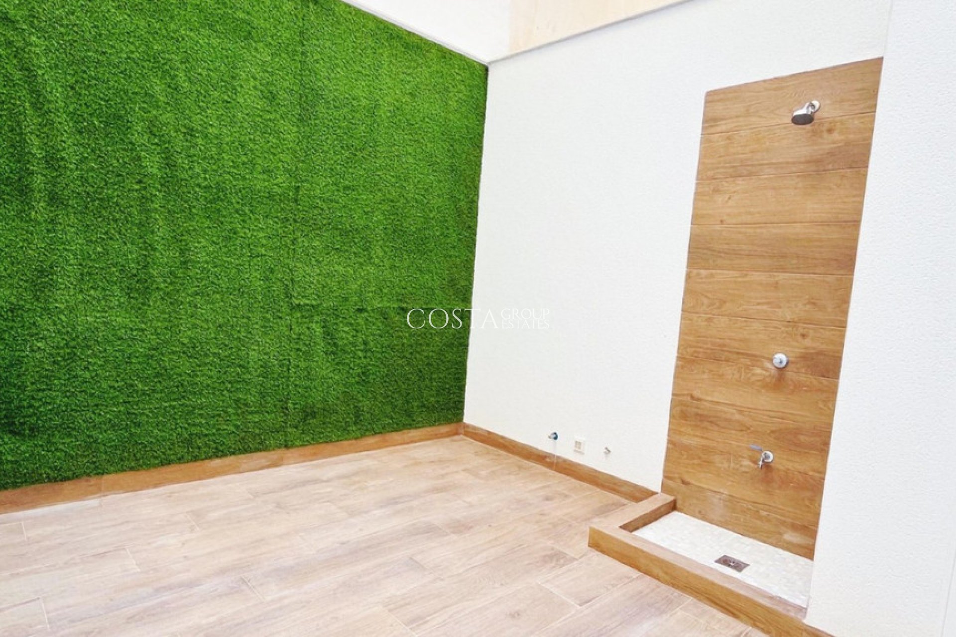 Resale - Apartments -
Torrevieja - Playa del Cura