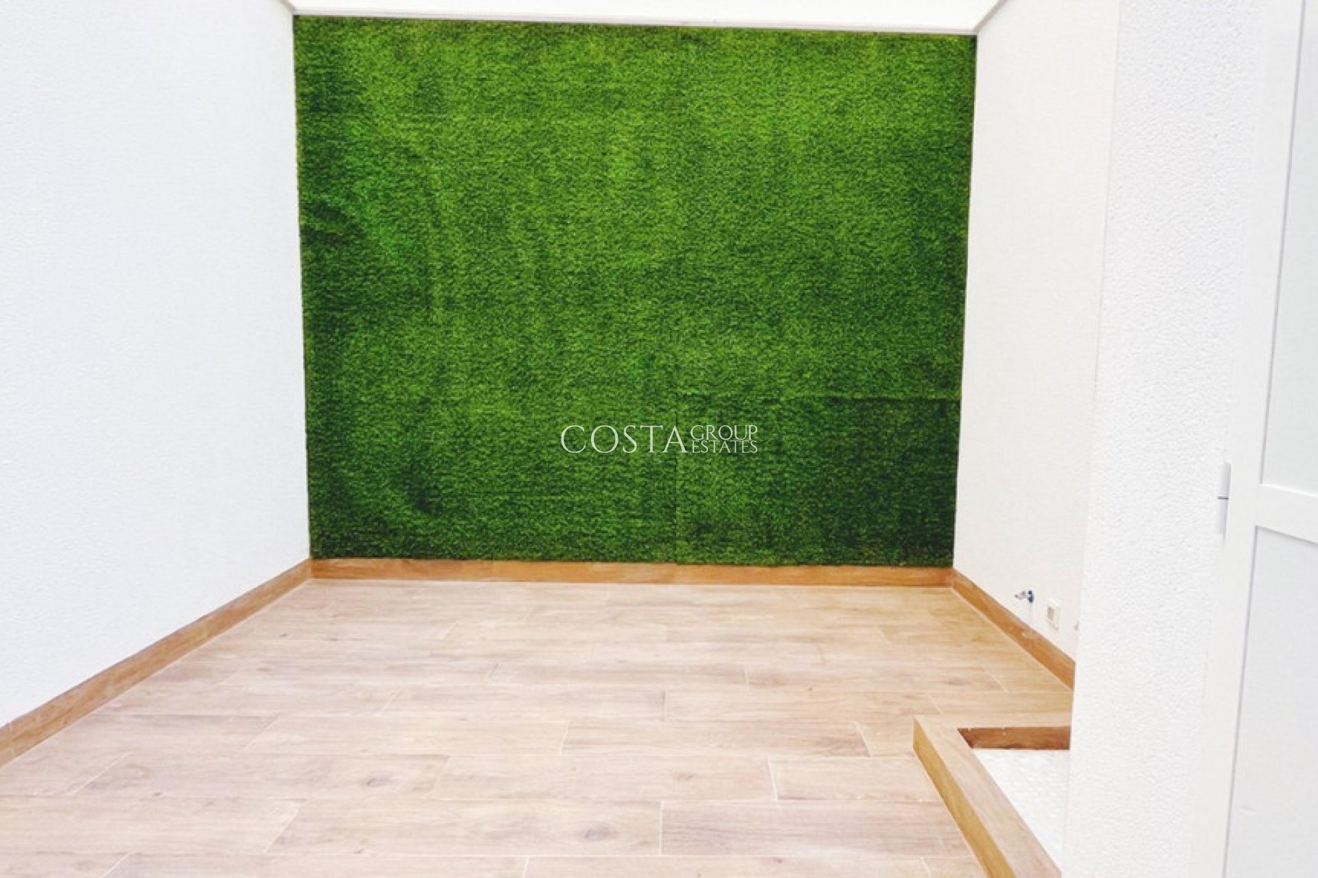 Resale - Apartments -
Torrevieja - Playa del Cura