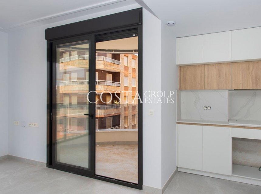 Resale - Apartments -
Torrevieja - Playa del Cura