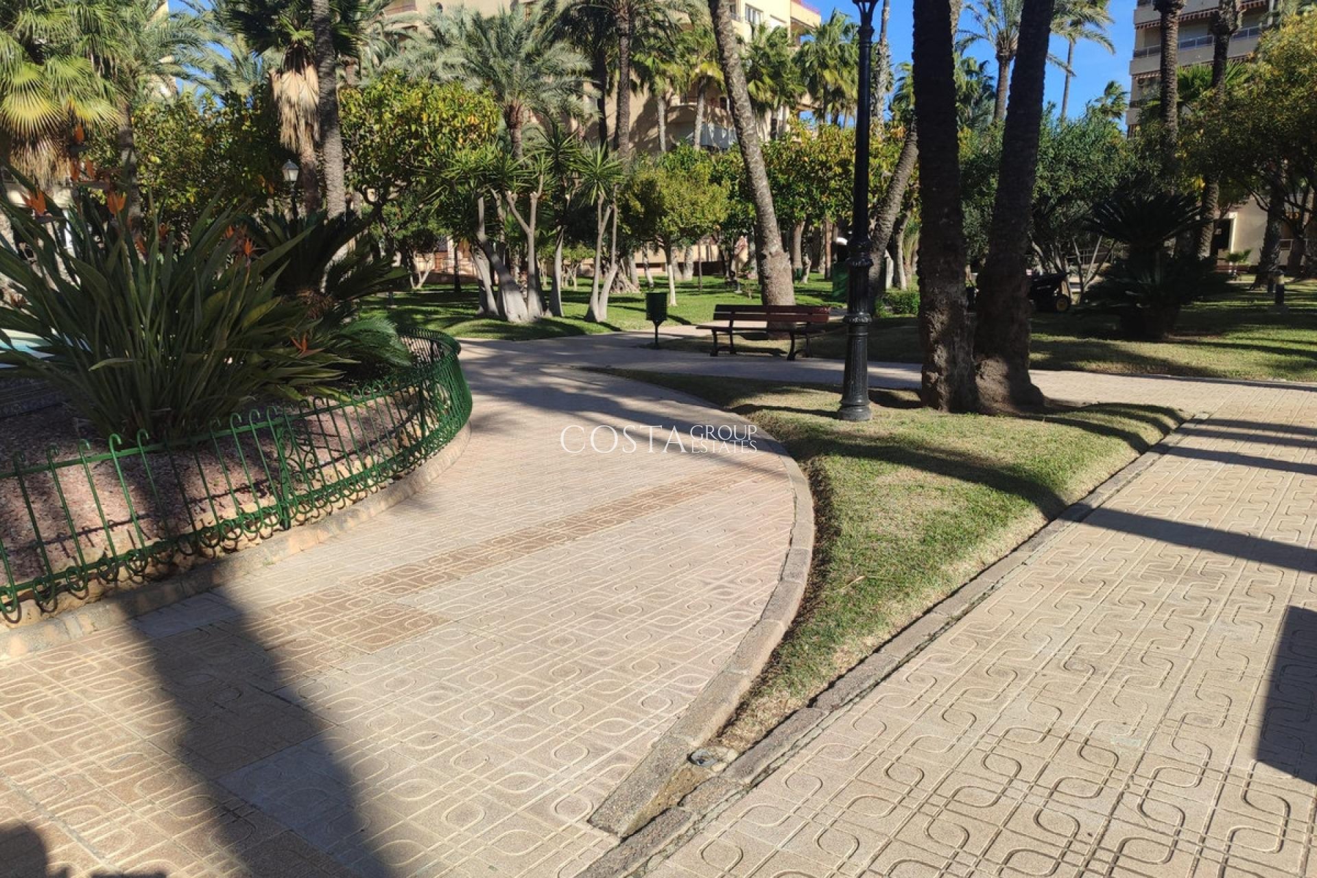 Resale - Apartments -
Torrevieja - Torrevieja Centro