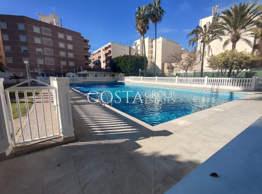 Resale - Apartments -
Torrevieja - Torrevieja Centro