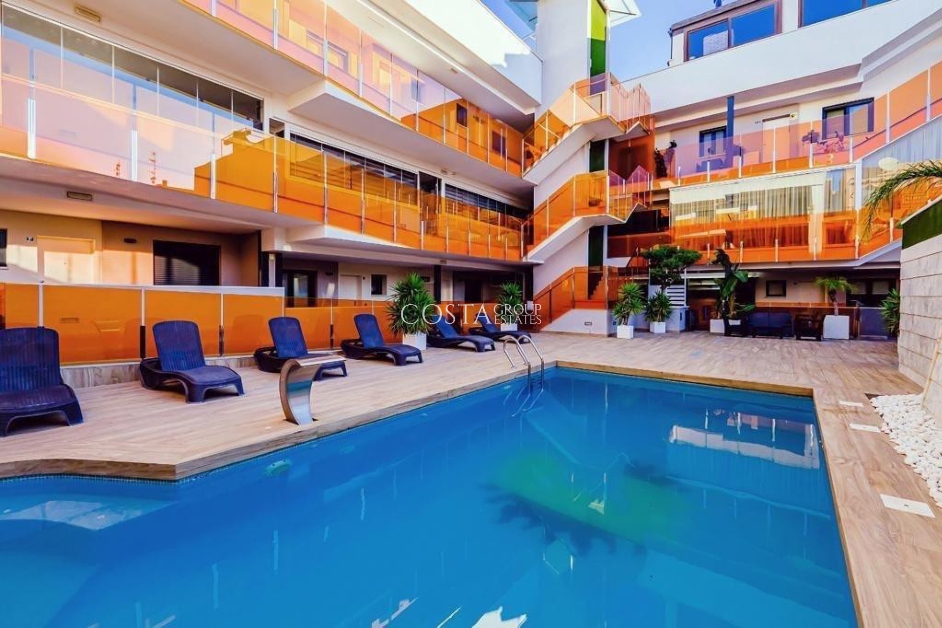 Resale - Apartments -
Torrevieja - Torrevieja Centro