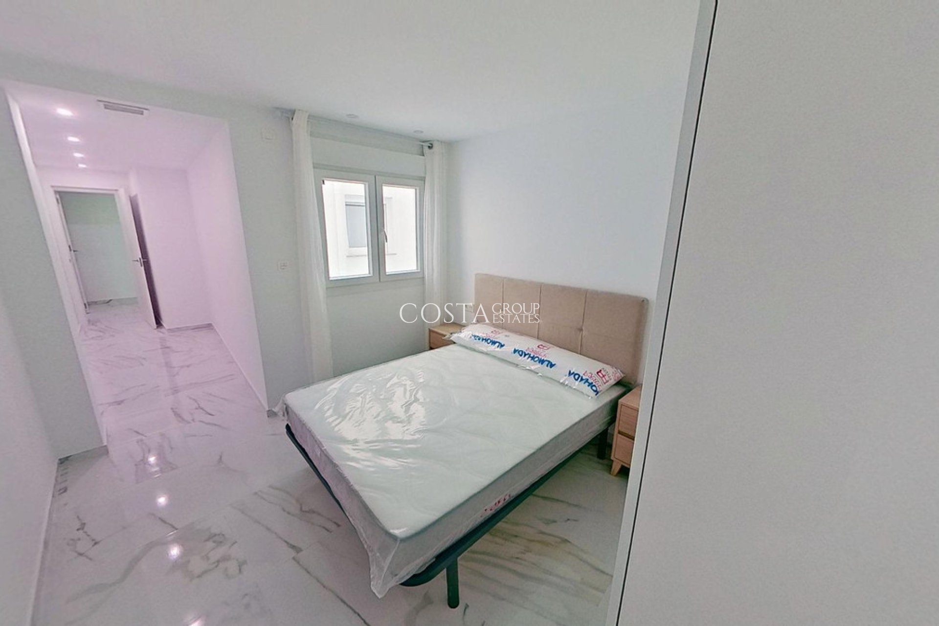 Resale - Apartments -
Torrevieja - Torrevieja Centro