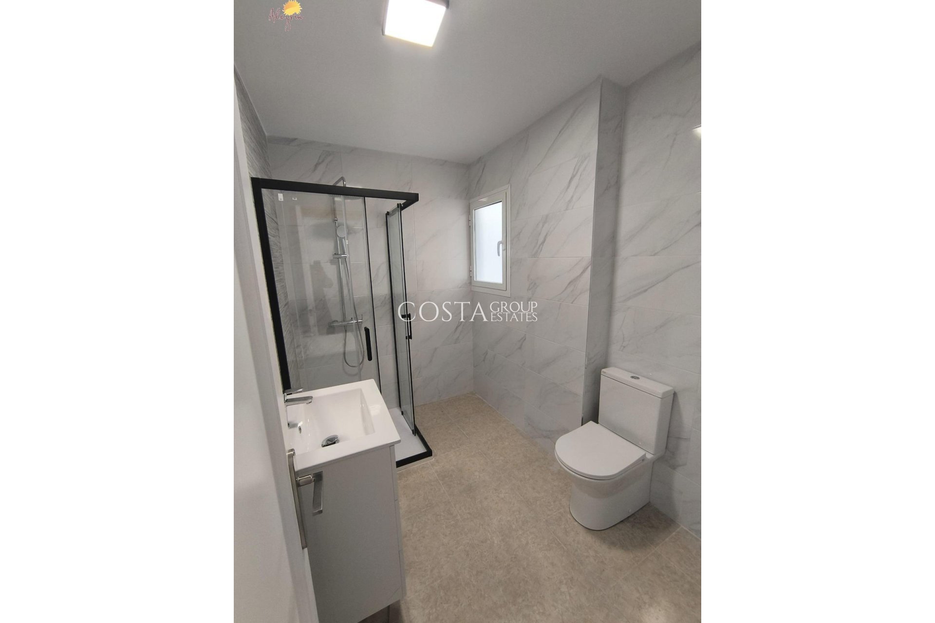 Resale - Apartments -
Torrevieja - Torrevieja Centro