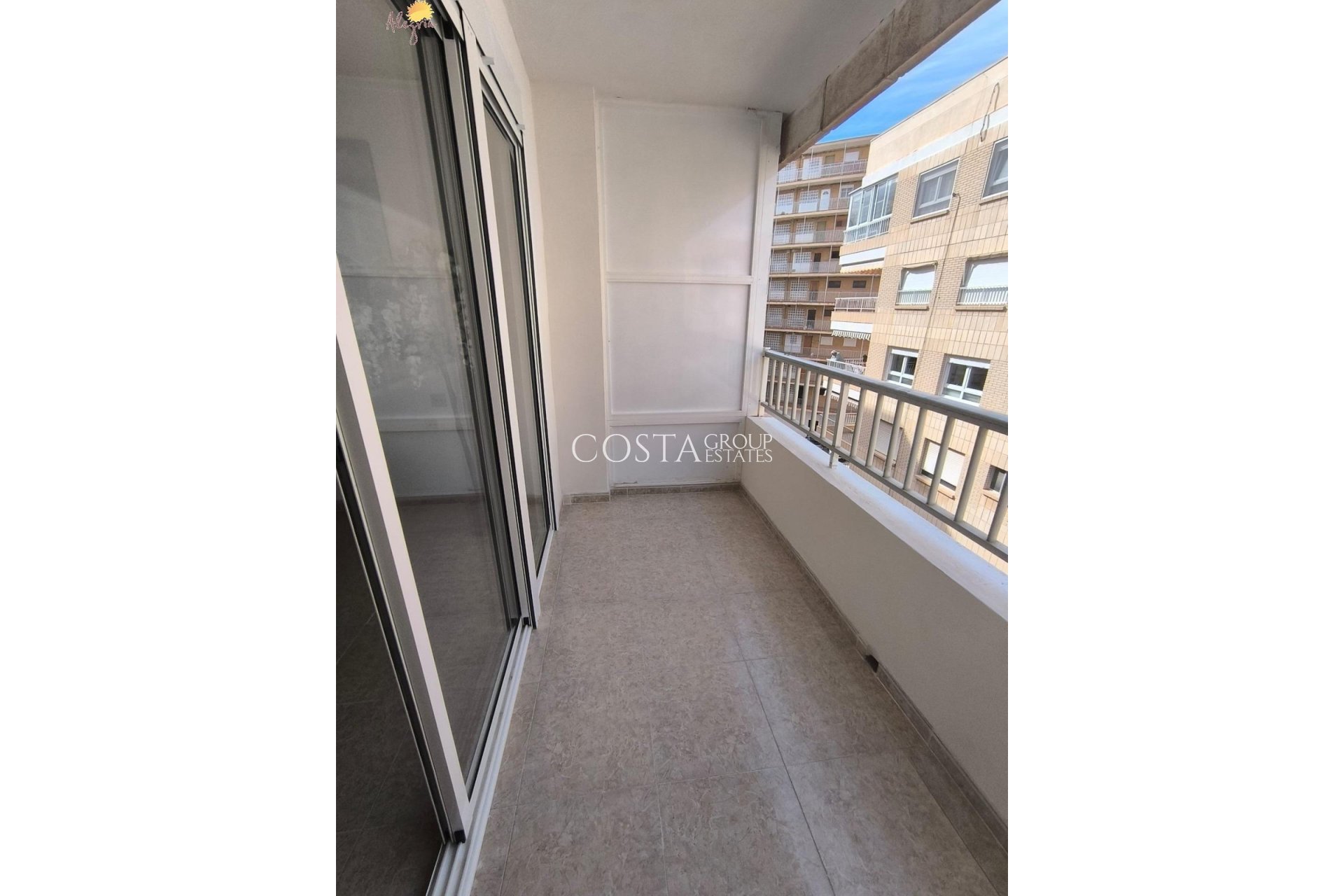 Resale - Apartments -
Torrevieja - Torrevieja Centro