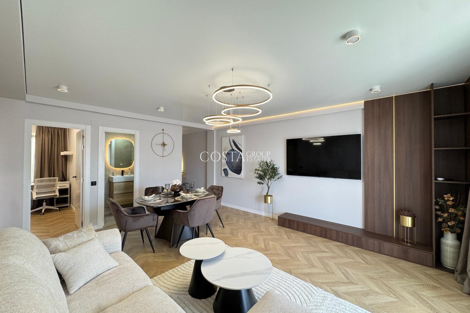 Resale - Apartments -
Torrevieja - Torrevieja Centro