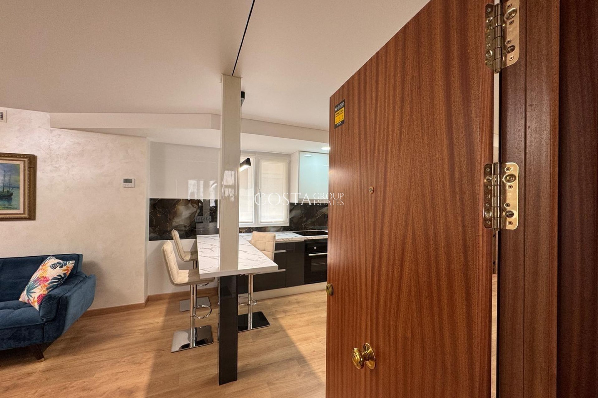 Resale - Apartments -
Torrevieja - Torrevieja Centro