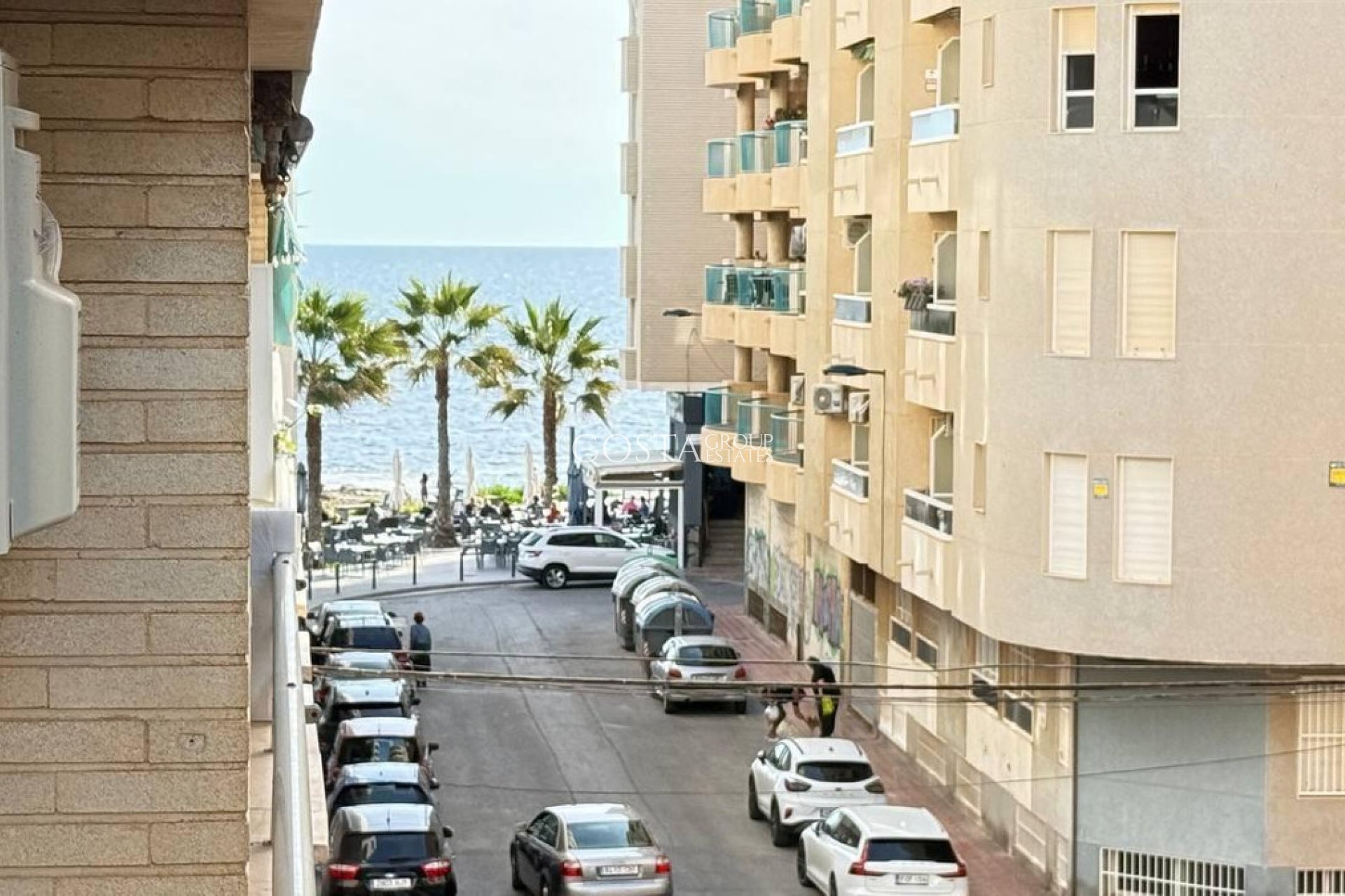 Resale - Apartments -
Torrevieja - Torrevieja Centro