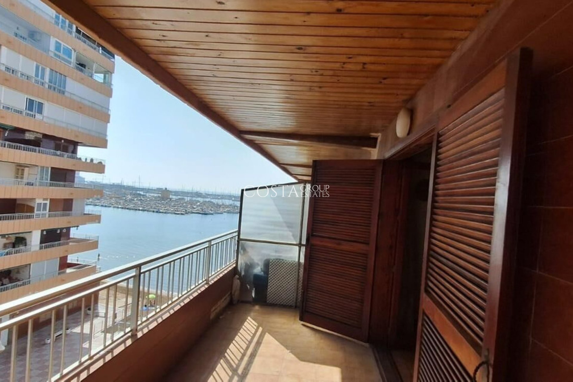 Resale - Apartments -
Torrevieja - Torrevieja Centro