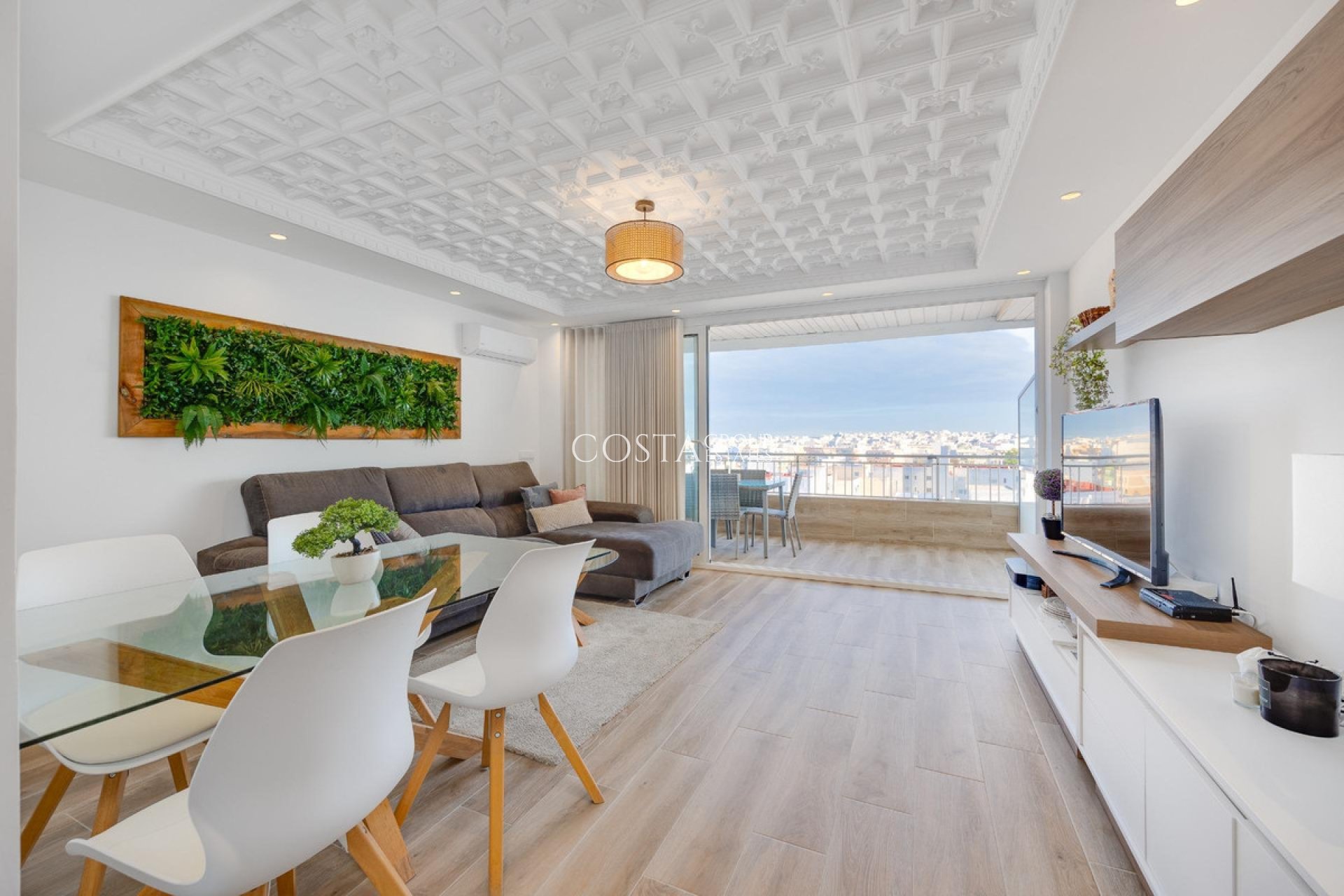 Resale - Apartments -
Torrevieja - Torrevieja Centro
