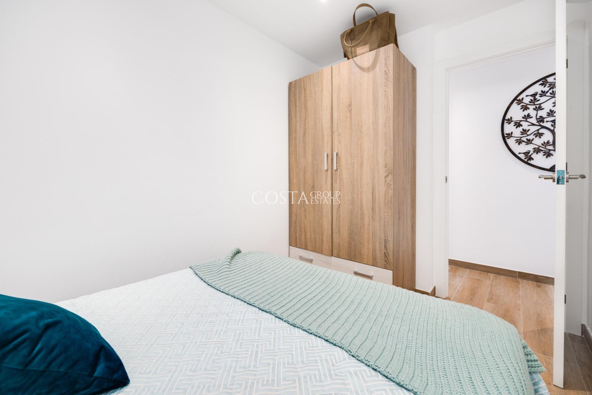 Resale - Apartments -
Torrevieja - Torrevieja Centro