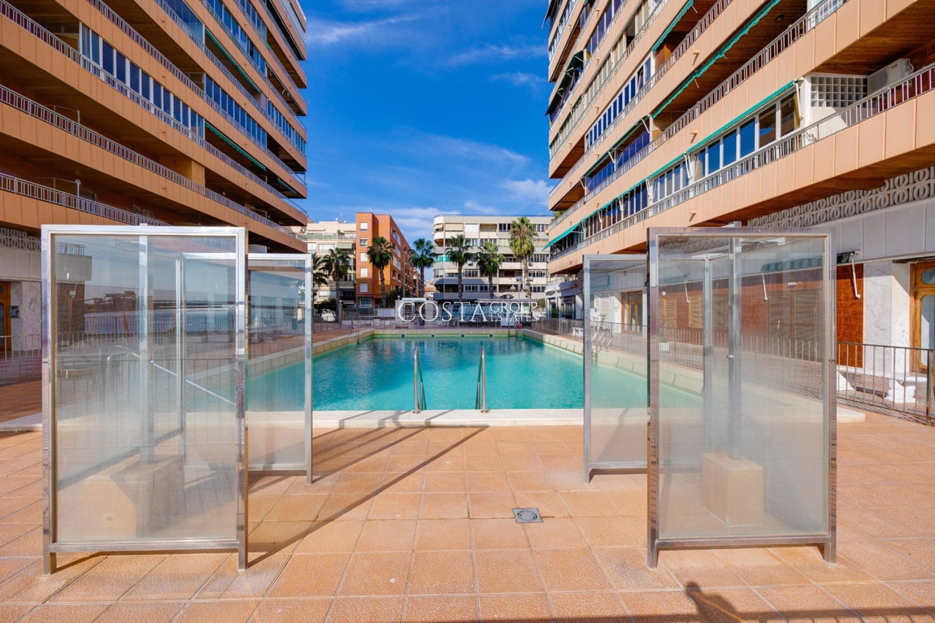 Resale - Apartments -
Torrevieja - Torrevieja Centro