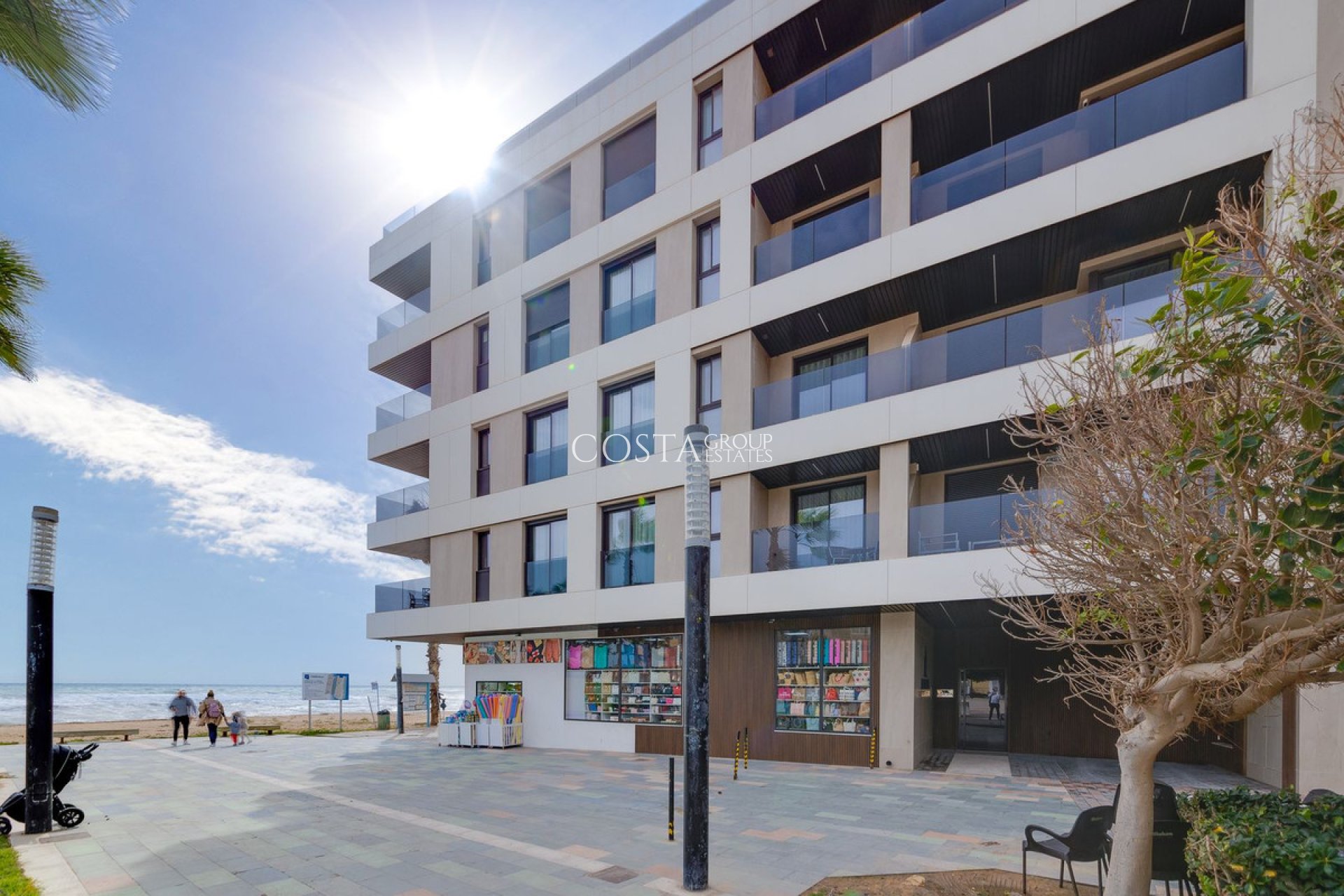 Resale - Apartments -
Torrevieja - Torrevieja Centro