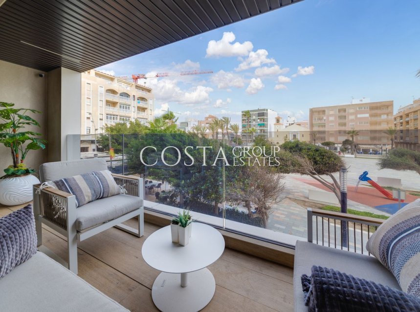 Resale - Apartments -
Torrevieja - Torrevieja Centro