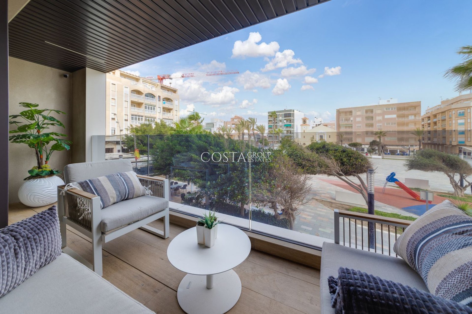 Resale - Apartments -
Torrevieja - Torrevieja Centro