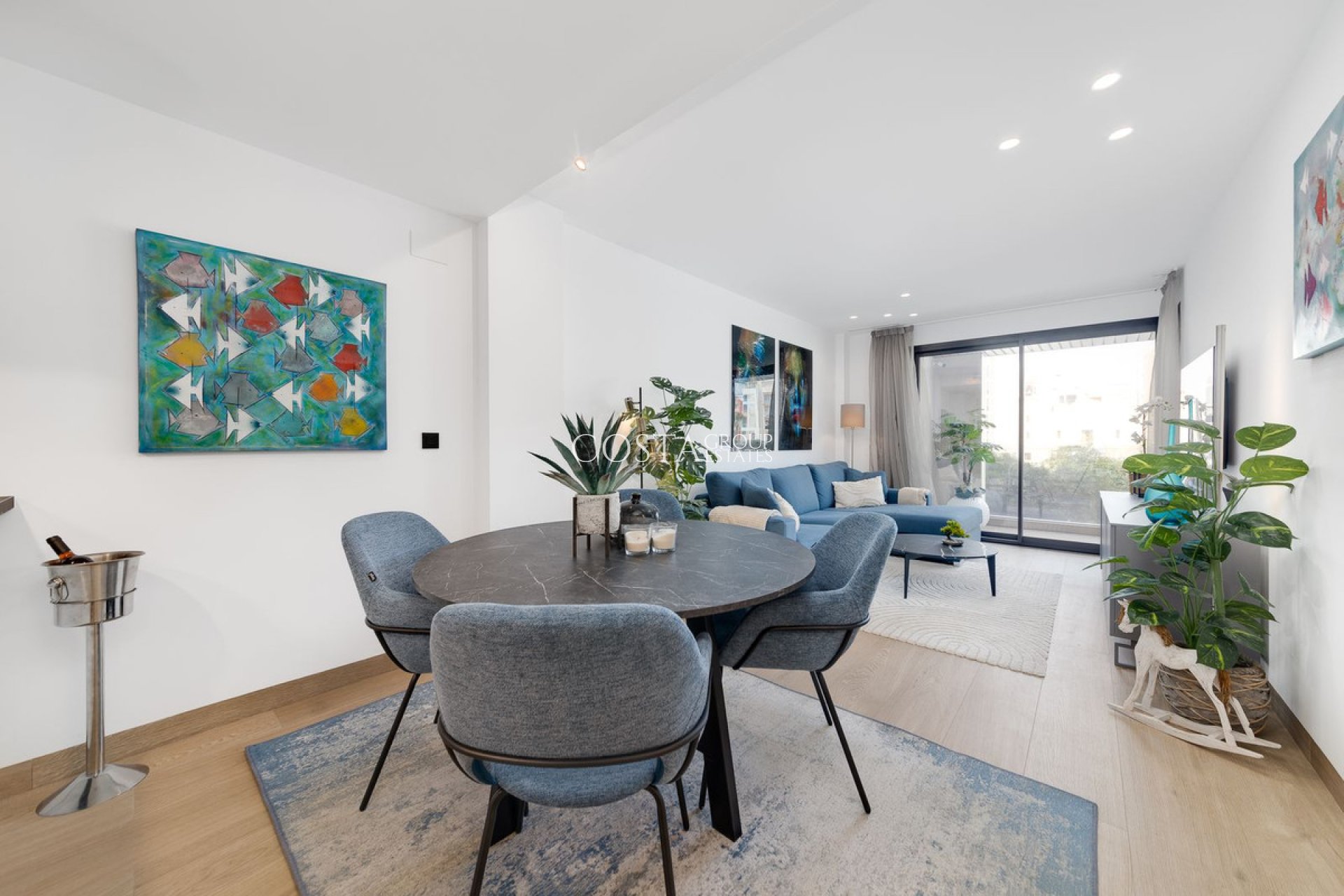 Resale - Apartments -
Torrevieja - Torrevieja Centro