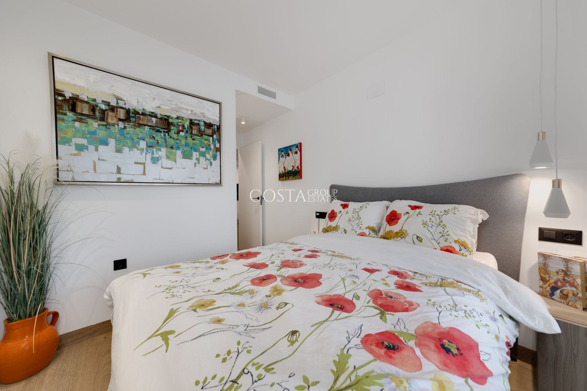 Resale - Apartments -
Torrevieja - Torrevieja Centro