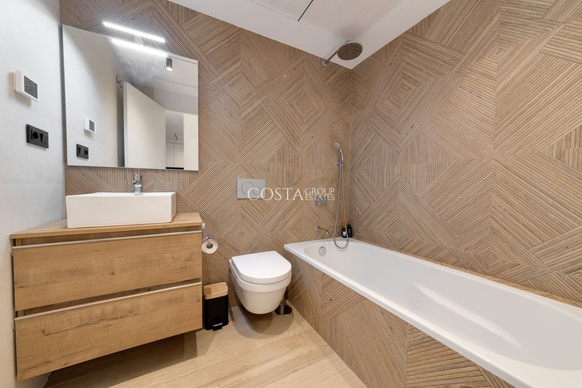 Resale - Apartments -
Torrevieja - Torrevieja Centro