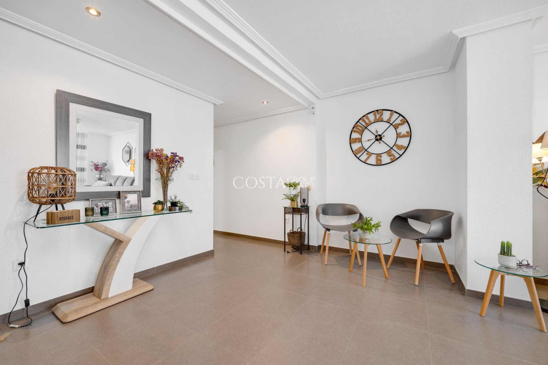 Resale - Apartments -
Torrevieja - Torrevieja Centro