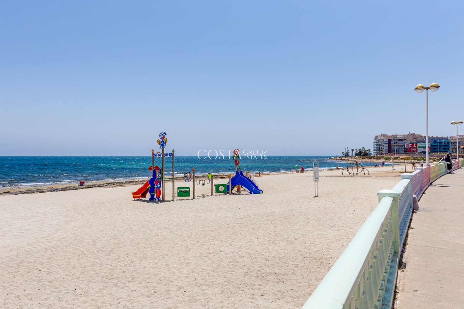 Resale - Apartments -
Torrevieja - Torrevieja Centro