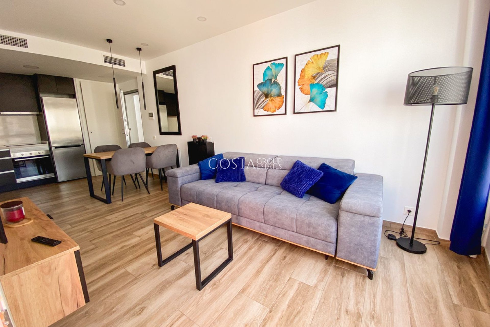 Resale - Apartments -
Torrevieja - Torrevieja Centro