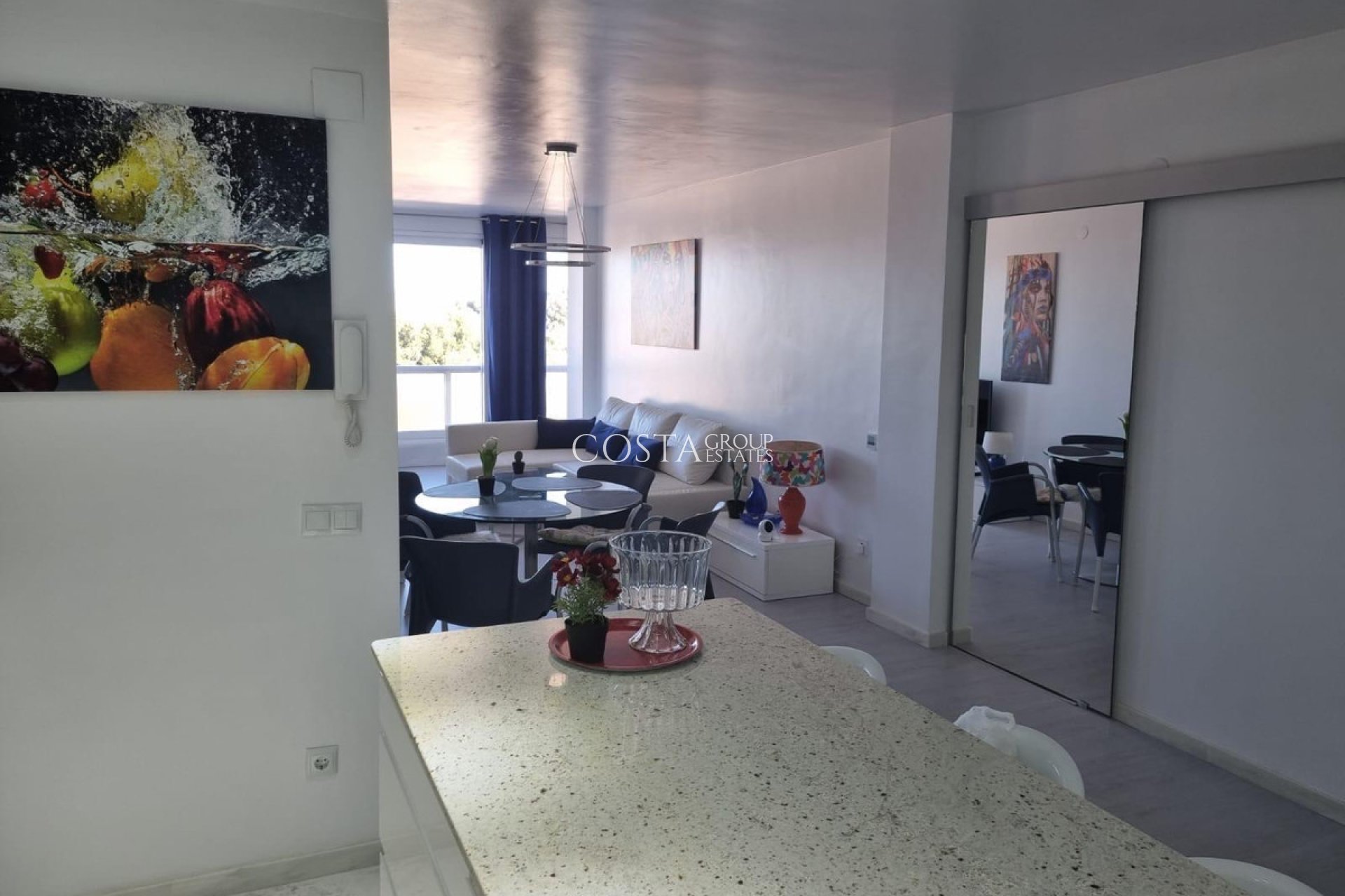 Resale - Apartments -
Torrevieja - Torrevieja Centro