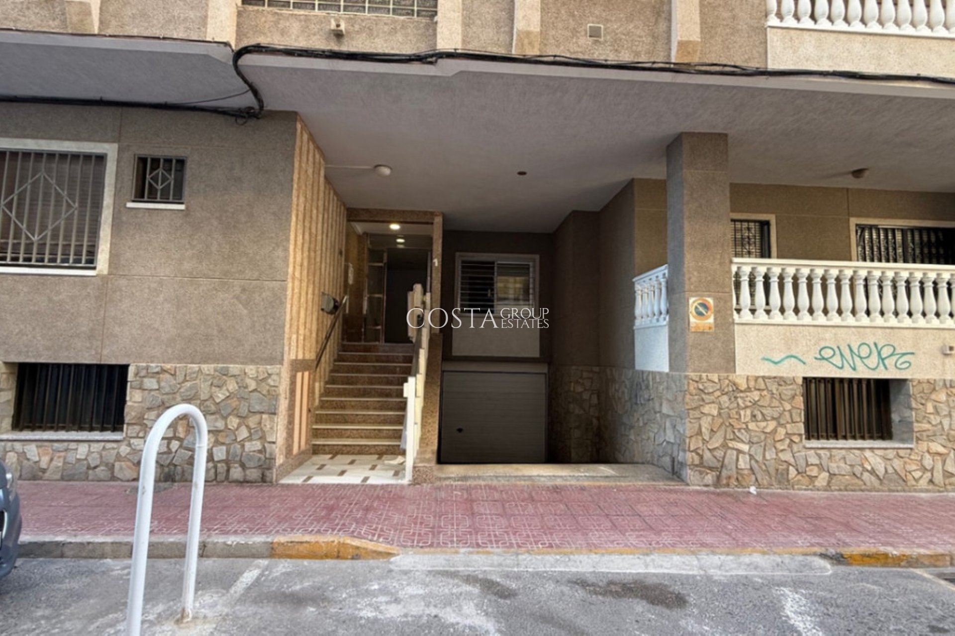 Resale - Apartments -
Torrevieja - Torrevieja Centro
