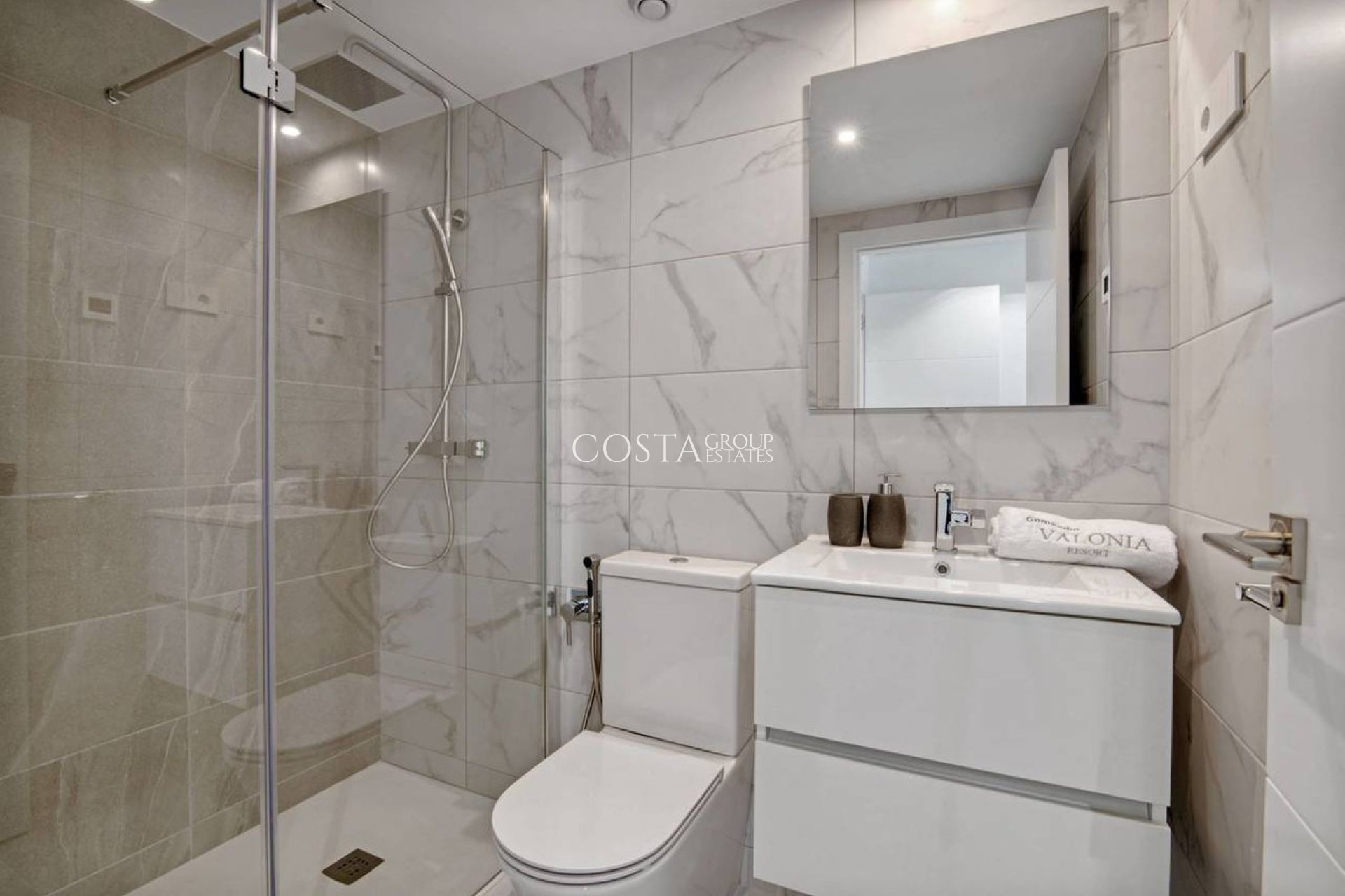 Resale - Apartments -
Torrevieja - Torrevieja Centro