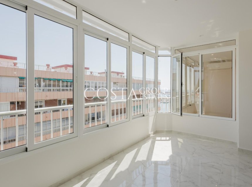 Resale - Apartments -
Torrevieja - Torrevieja Centro