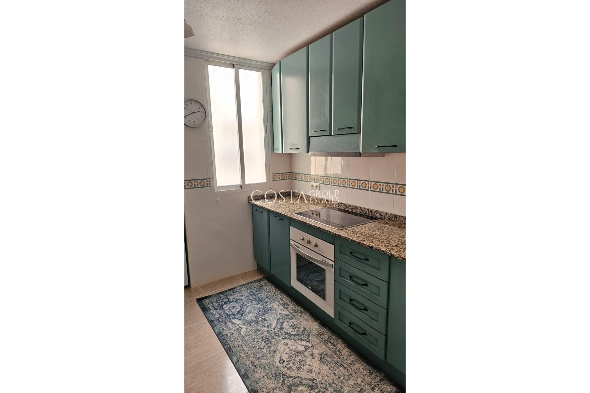 Resale - Apartments -
Torrevieja - Torrevieja Centro
