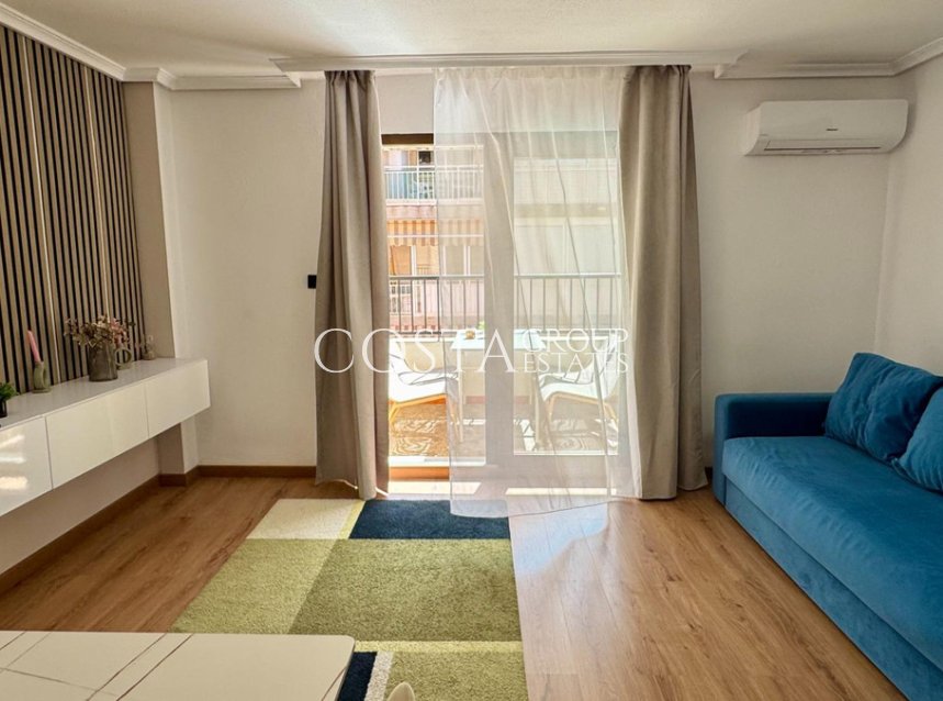 Resale - Apartments -
Torrevieja - Torrevieja Centro