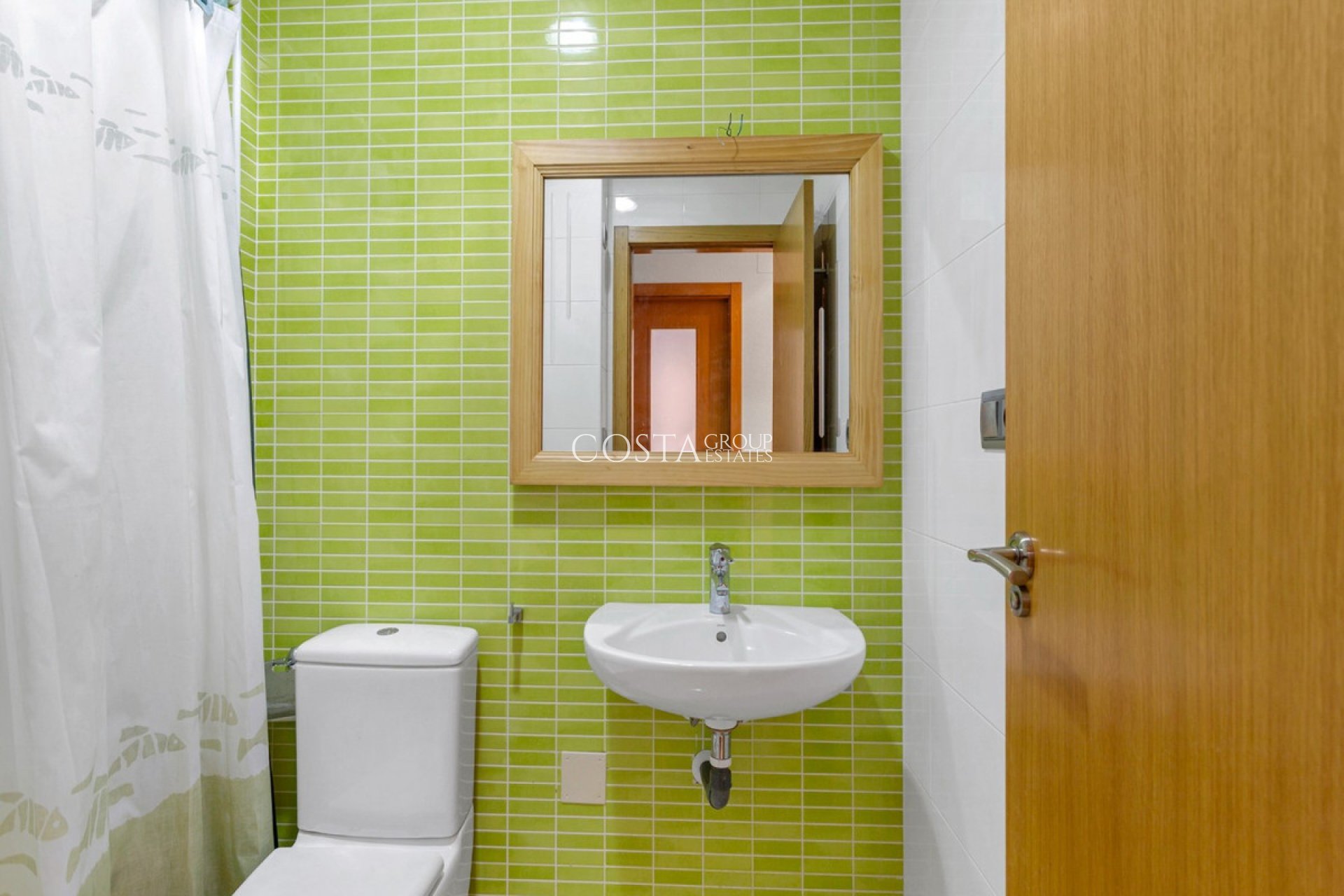 Resale - Apartments -
Torrevieja - Torrevieja Centro