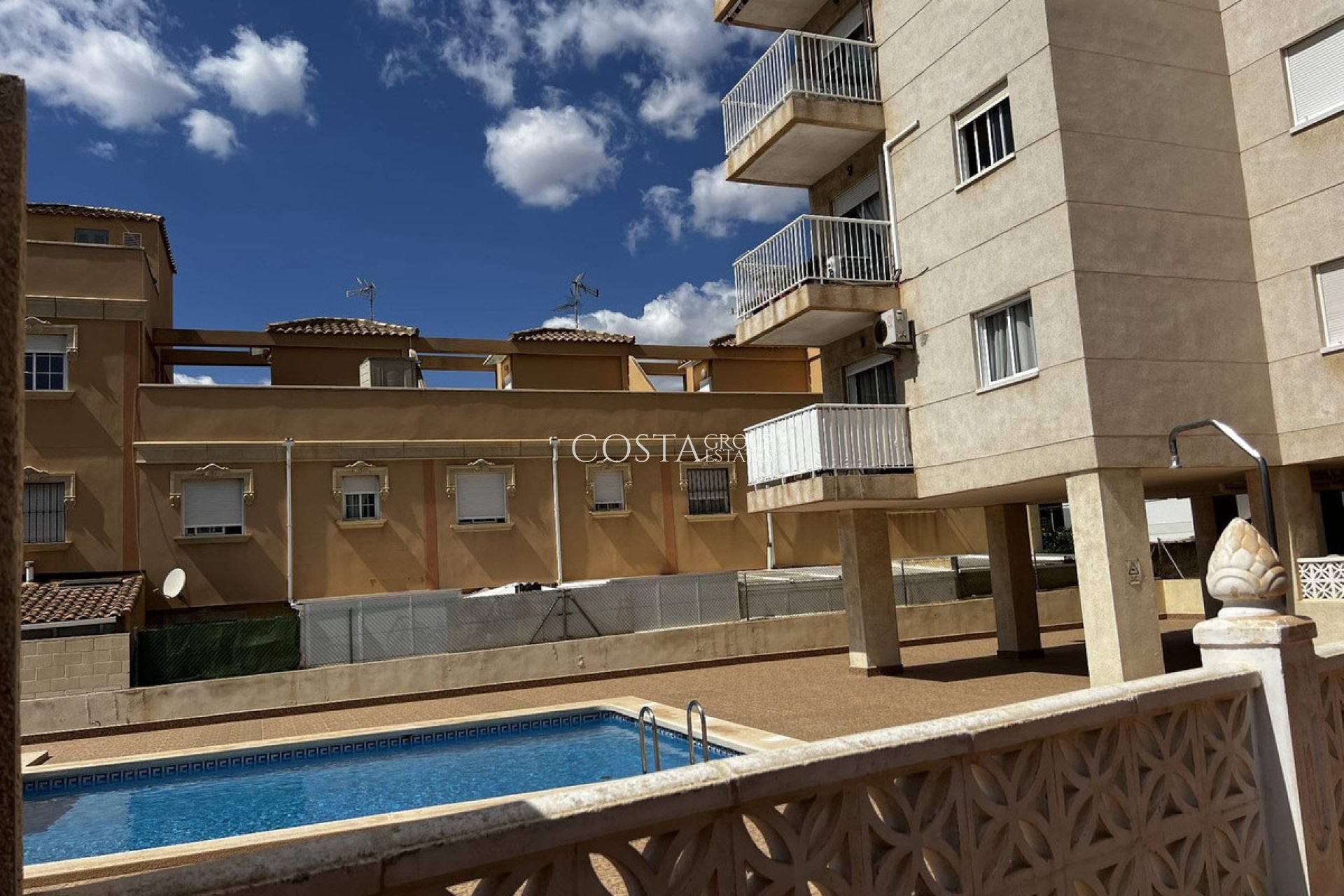 Resale - Apartments -
Torrevieja - Torrevieja Centro