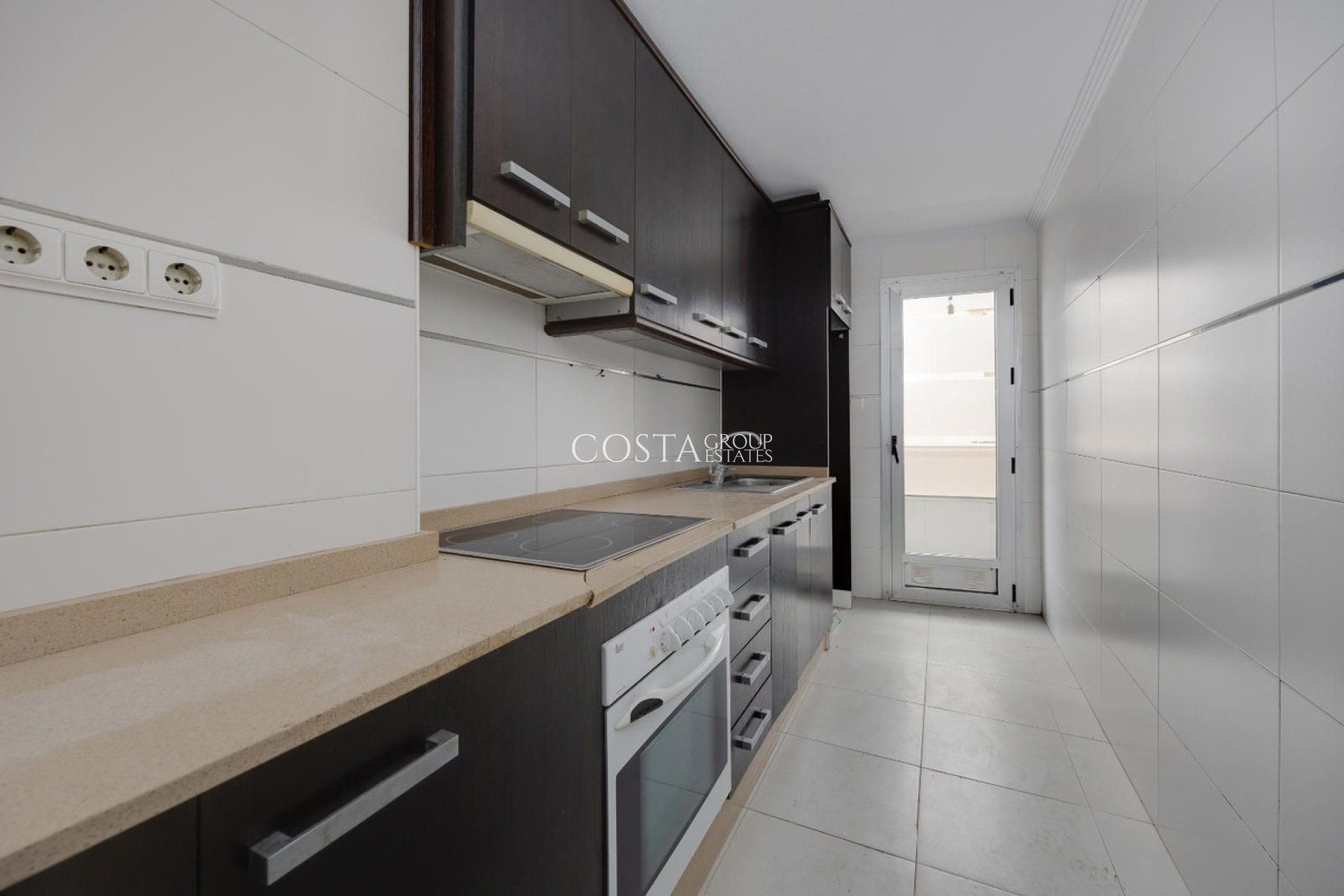 Resale - Apartments -
Torrevieja - Torrevieja Centro
