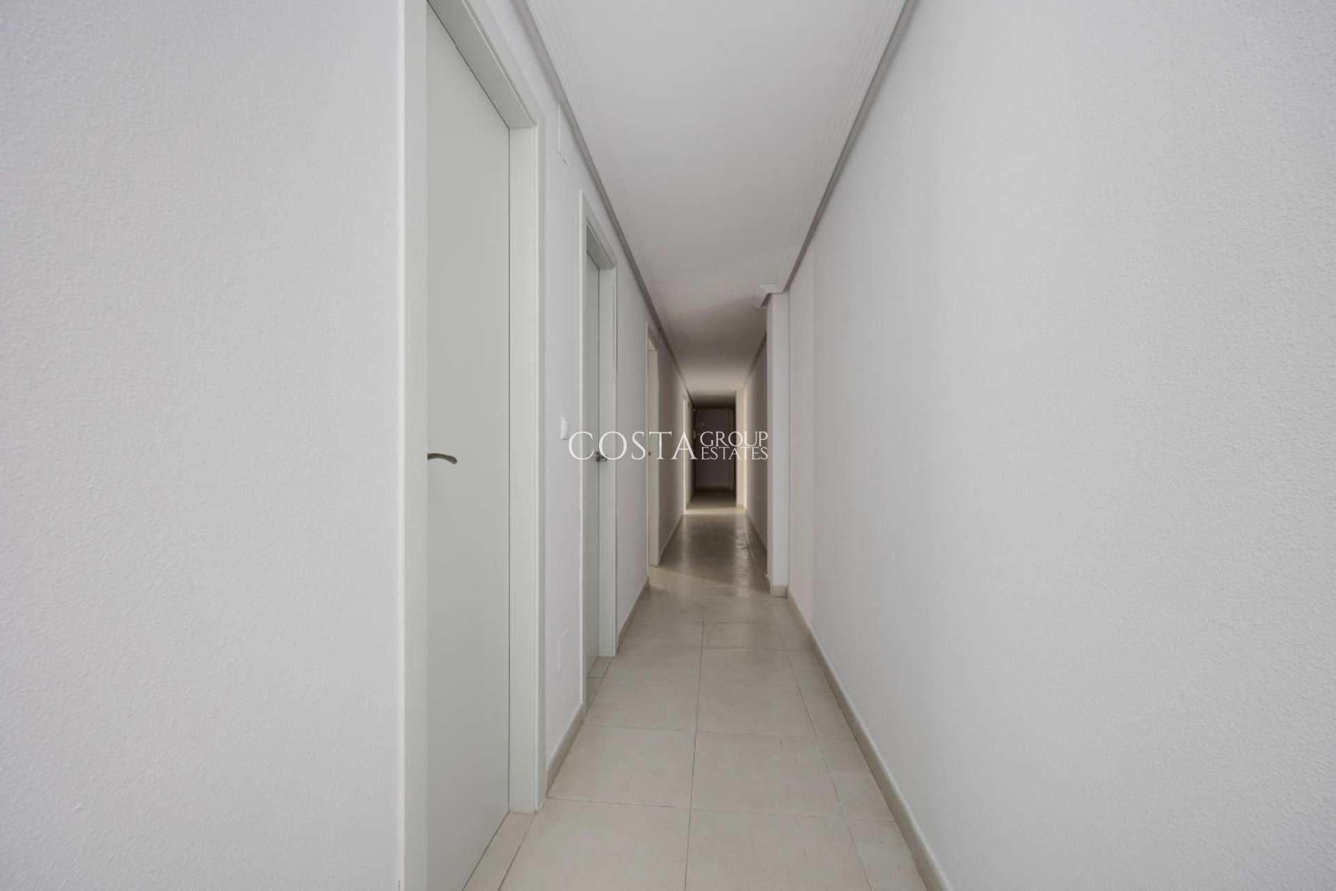 Resale - Apartments -
Torrevieja - Torrevieja Centro