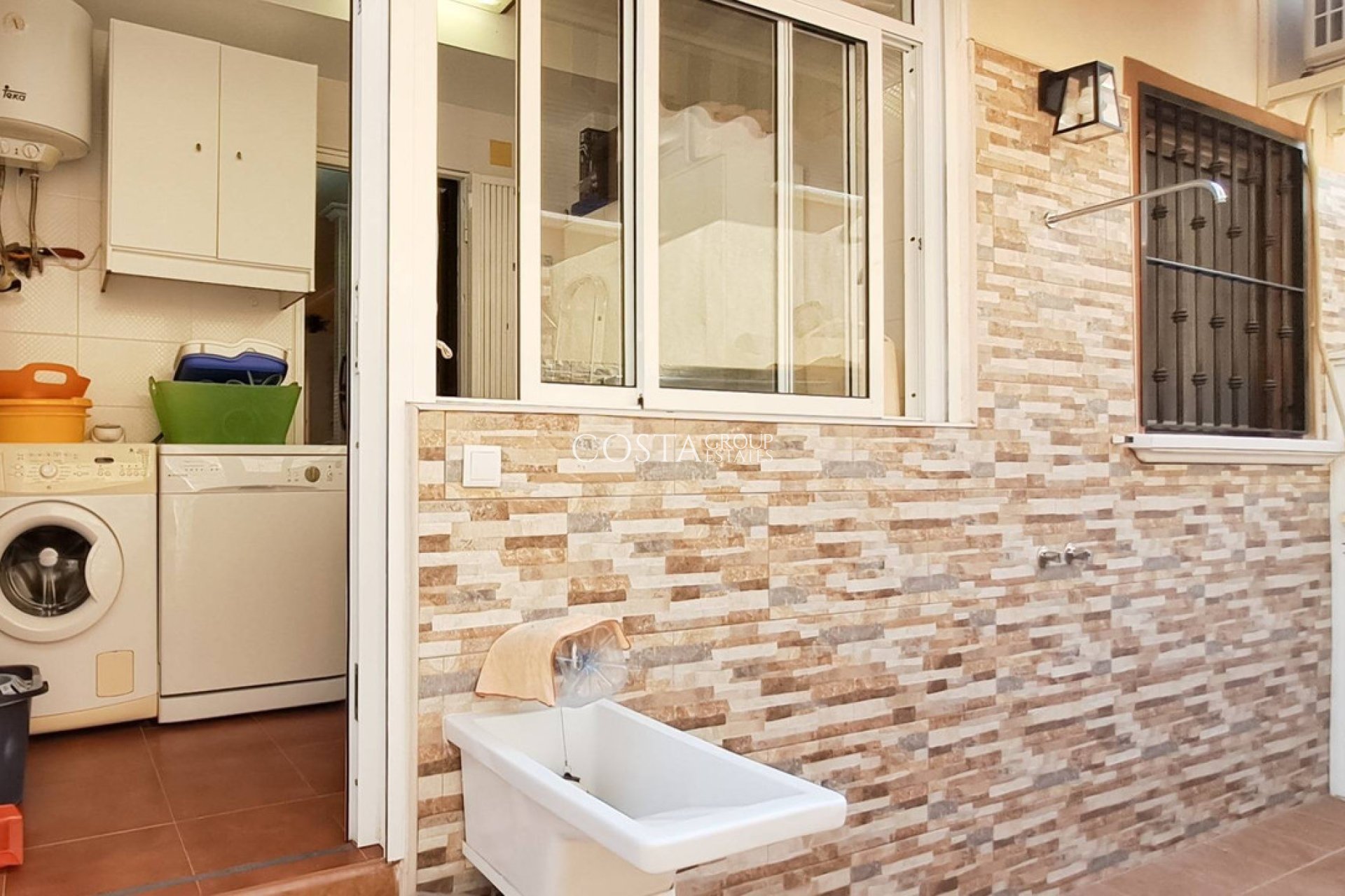 Resale - Apartments -
Torrevieja - Torrevieja Centro