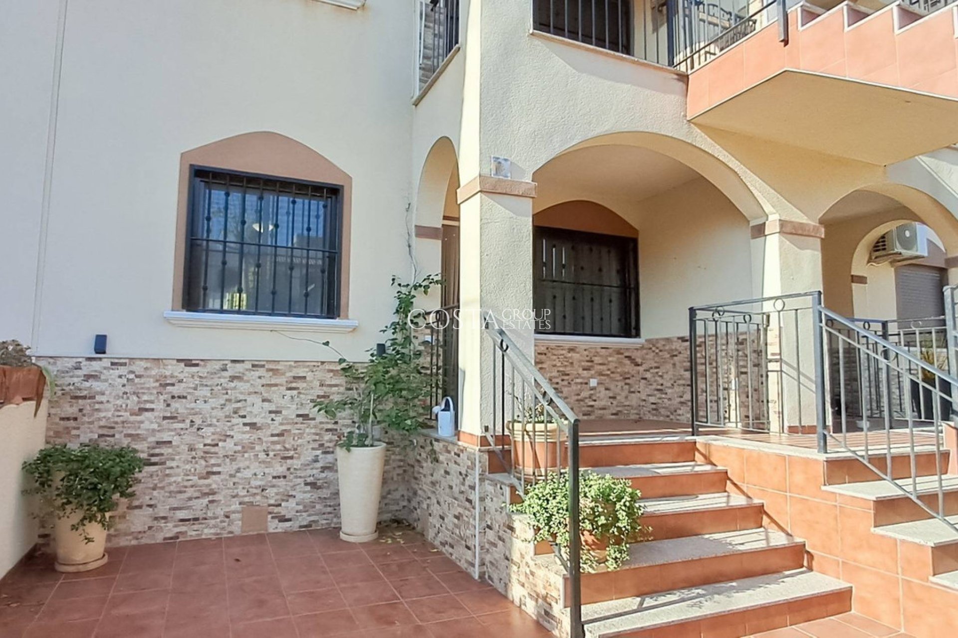 Resale - Apartments -
Torrevieja - Torrevieja Centro