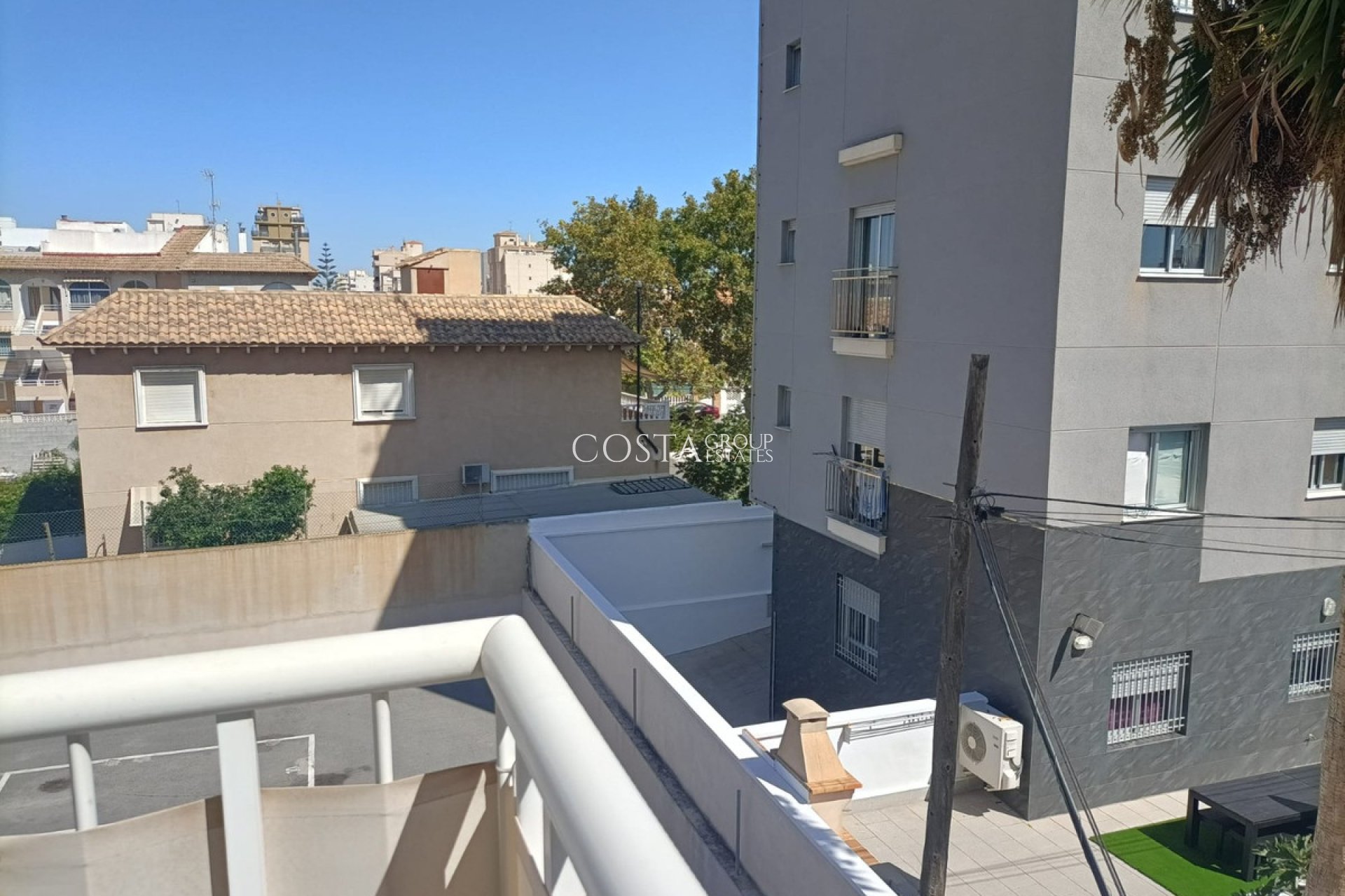 Resale - Apartments -
Torrevieja - Torrevieja Centro