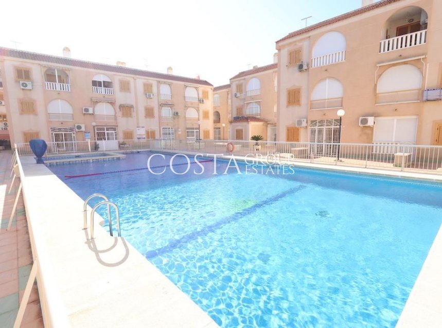 Resale - Apartments -
Torrevieja - Torrevieja Centro