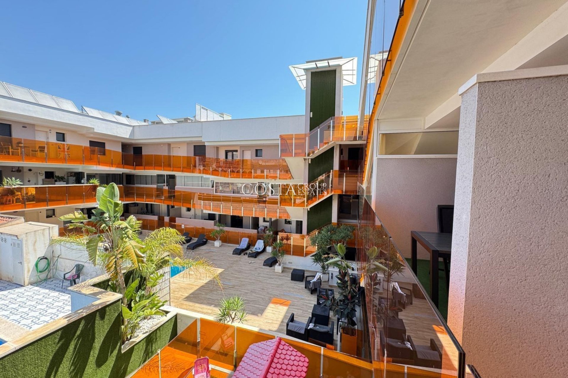 Resale - Apartments -
Torrevieja - Torrevieja Centro