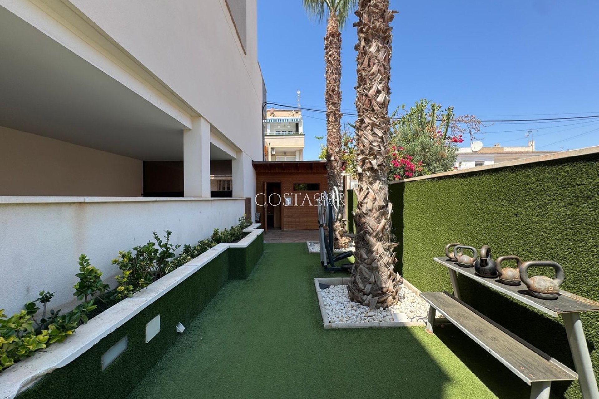 Resale - Apartments -
Torrevieja - Torrevieja Centro