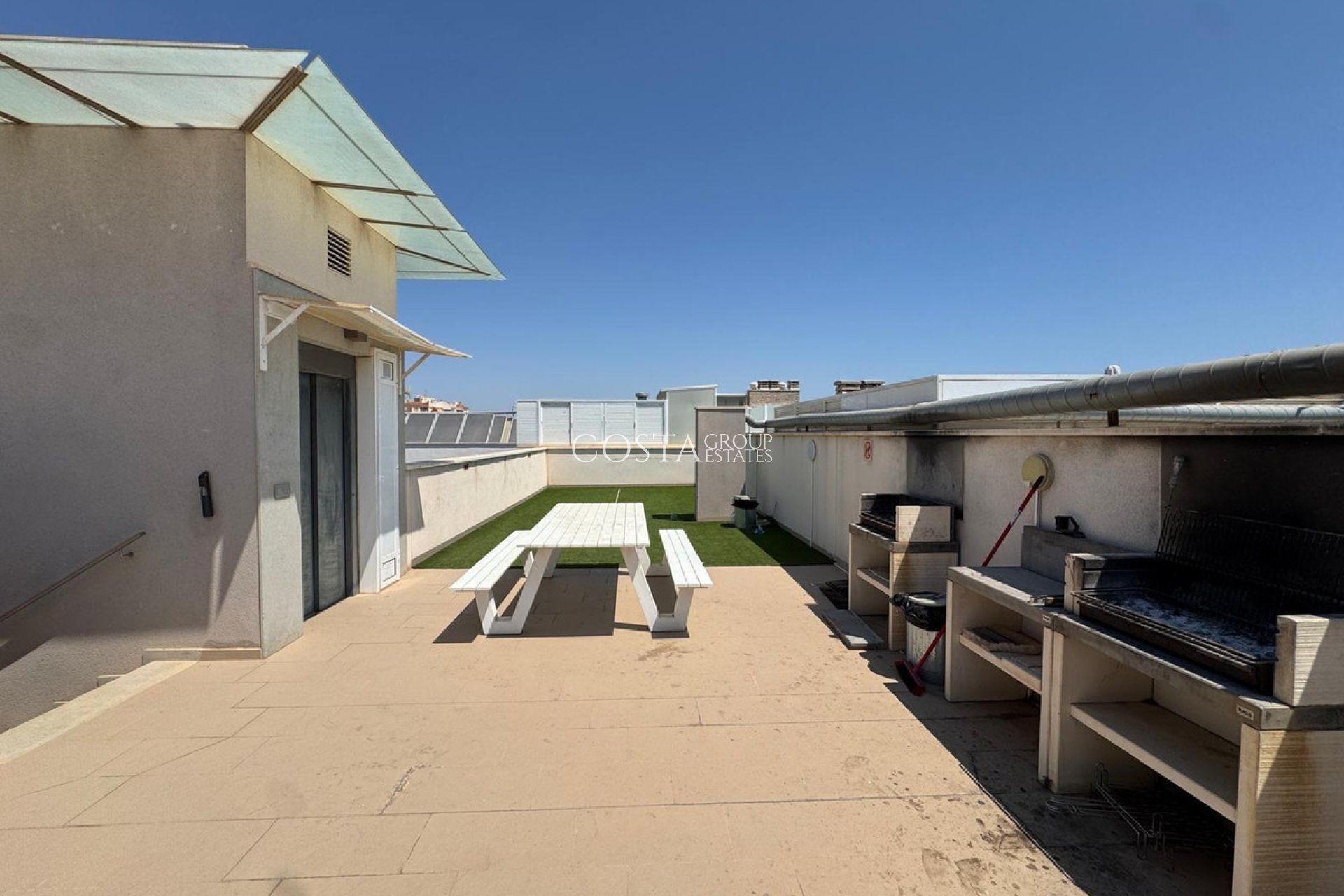 Resale - Apartments -
Torrevieja - Torrevieja Centro