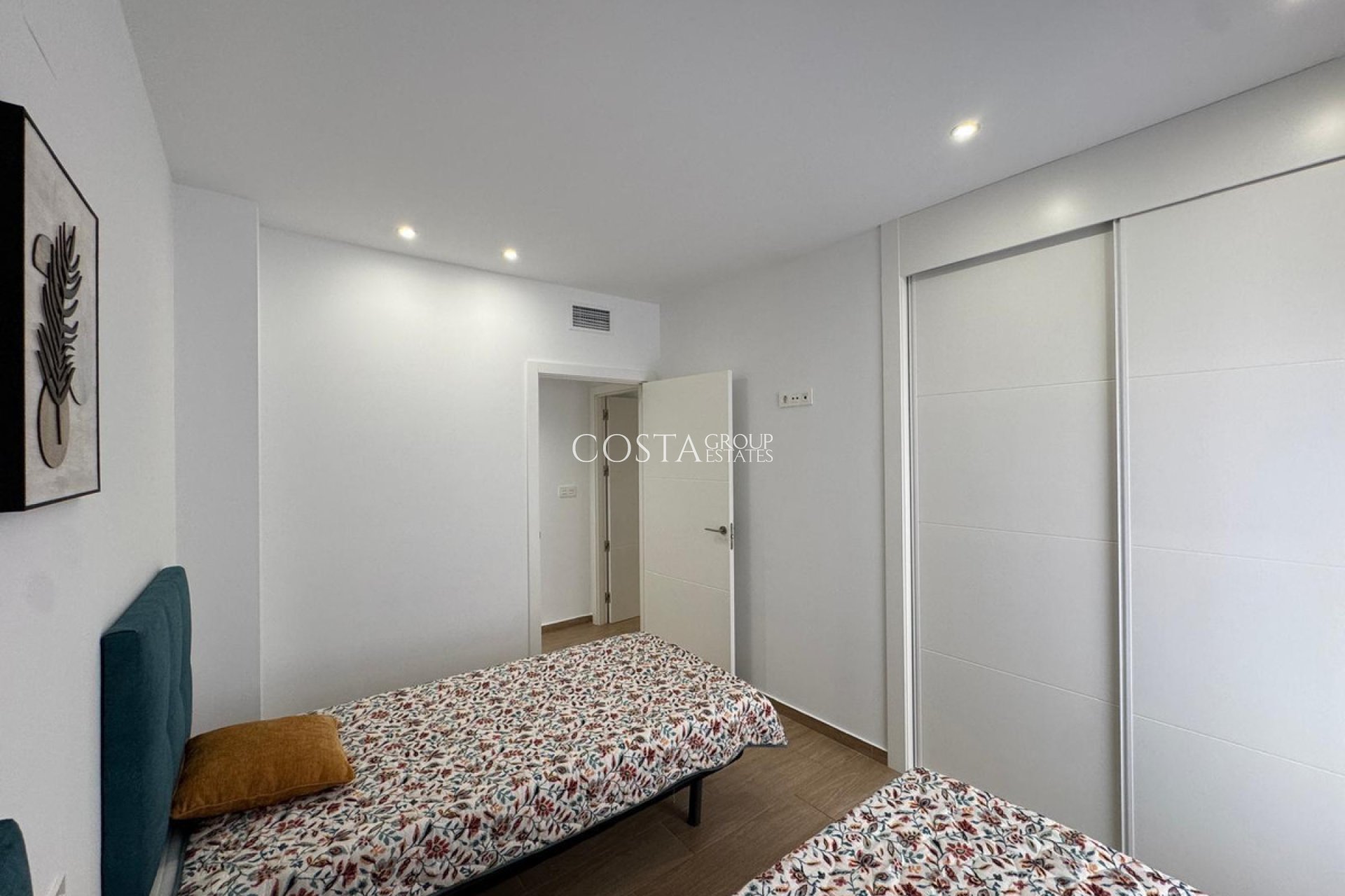 Resale - Apartments -
Torrevieja - Torrevieja Centro