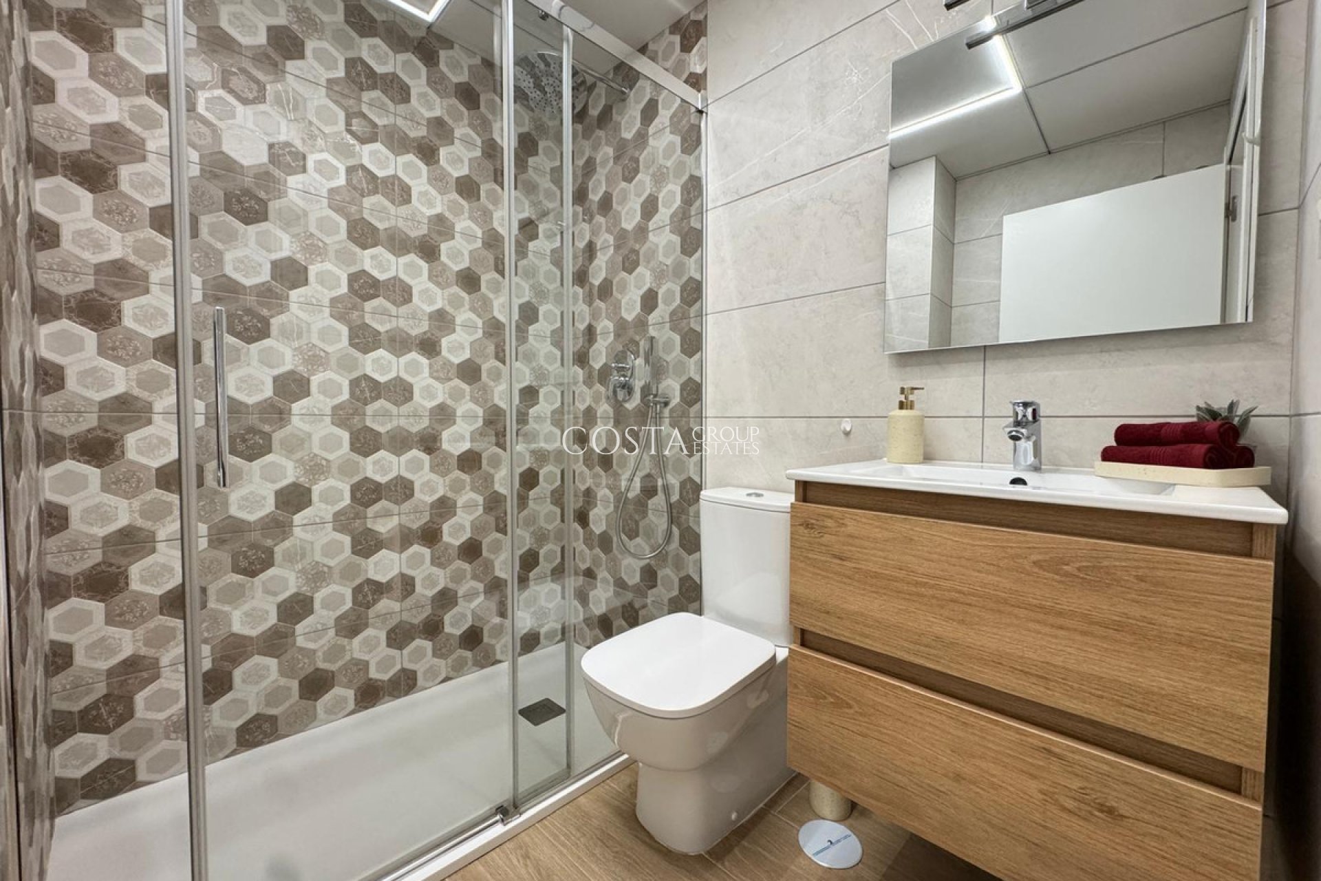 Resale - Apartments -
Torrevieja - Torrevieja Centro