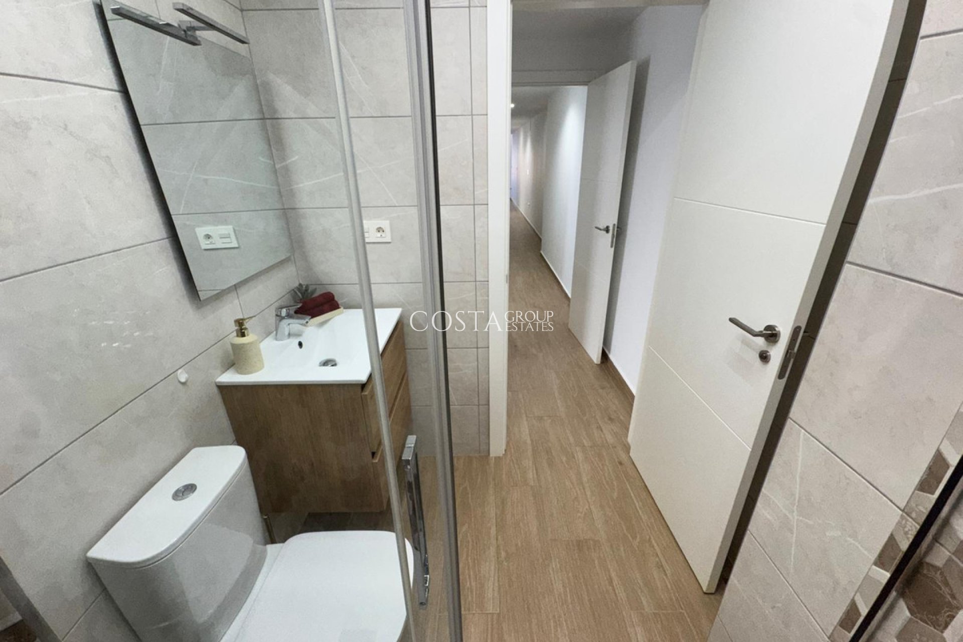 Resale - Apartments -
Torrevieja - Torrevieja Centro