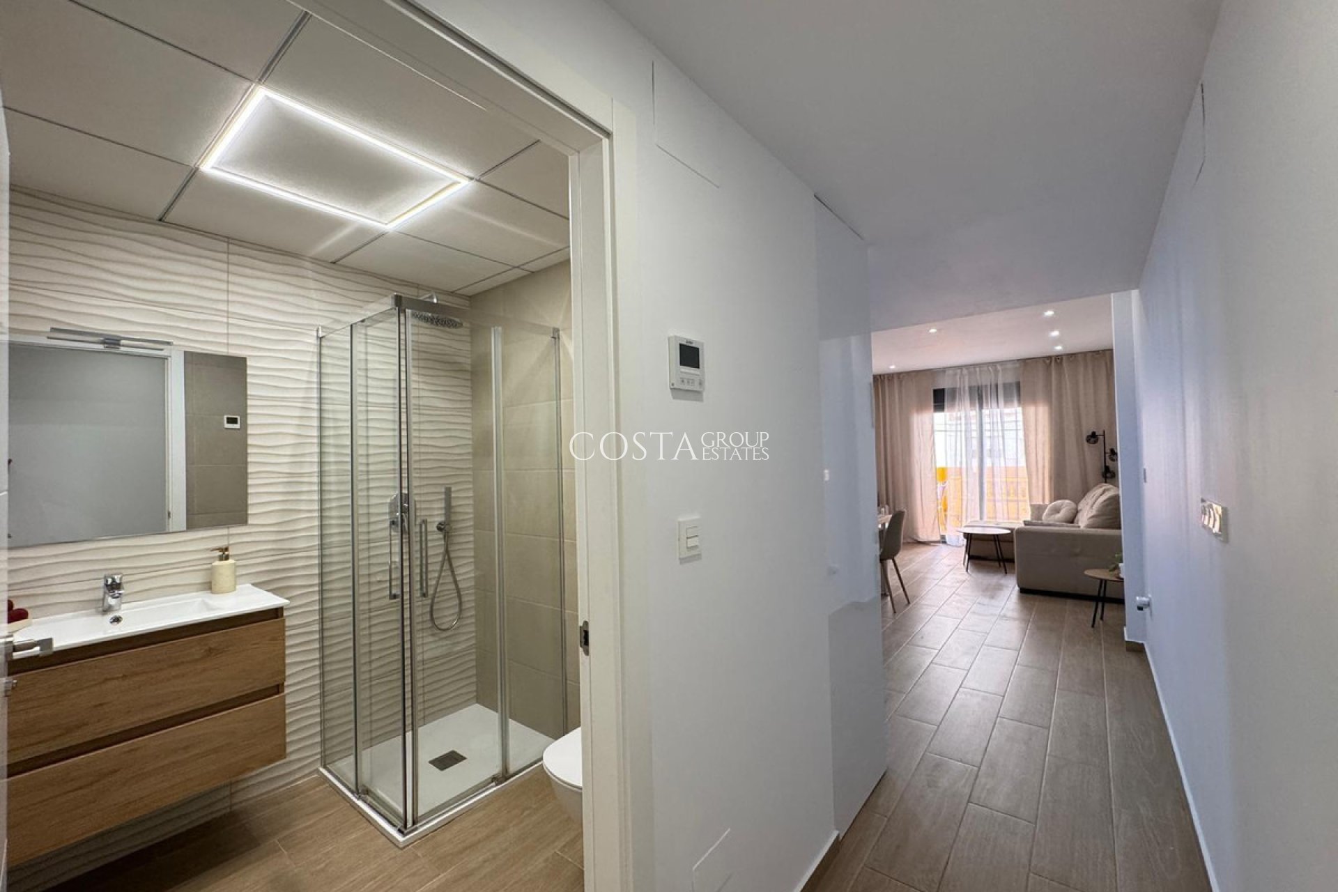 Resale - Apartments -
Torrevieja - Torrevieja Centro